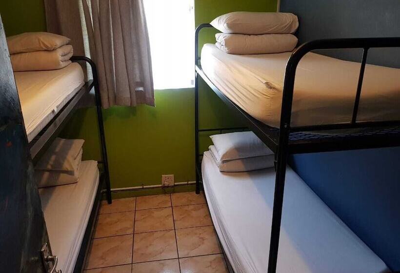 Auberge Hôtelière Riverlodge Backpackers