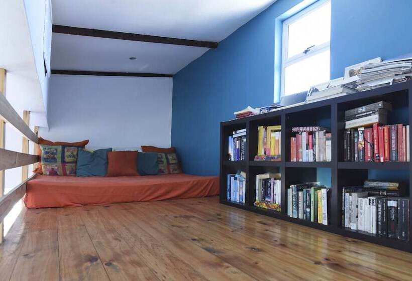 旅馆 Stoked Backpackers