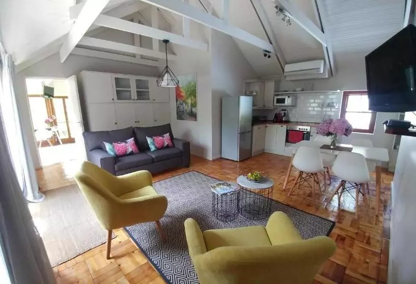 ベッドアンドブレックファースト Aan De Vliet Guest House