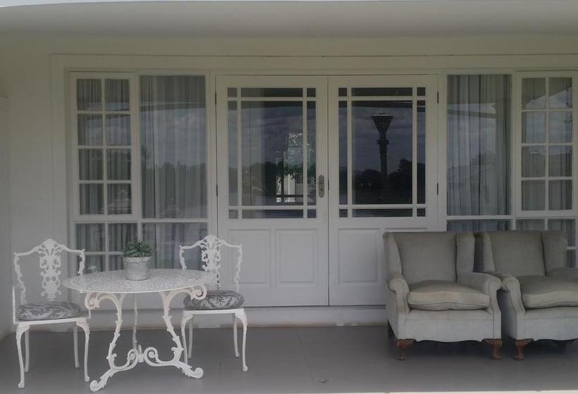 مبيت وإفطار La Riviera Boutique Guesthouse & Spa