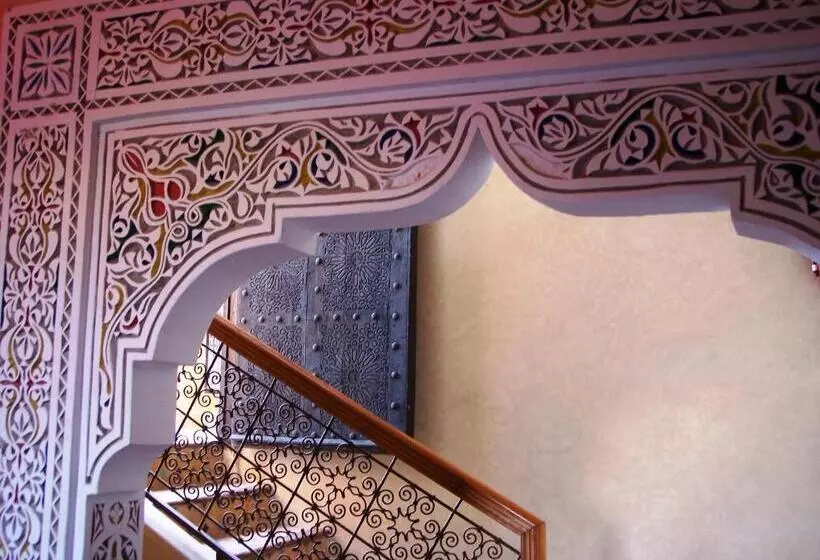 تختخواب و صبحانه Riad Benchekroun