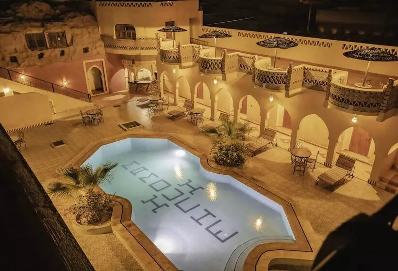 تختخواب و صبحانه Riad Mamouche