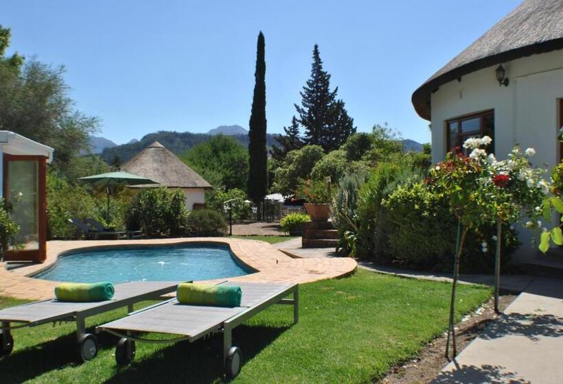 Bed and Breakfast Roundhouse Guesthouse