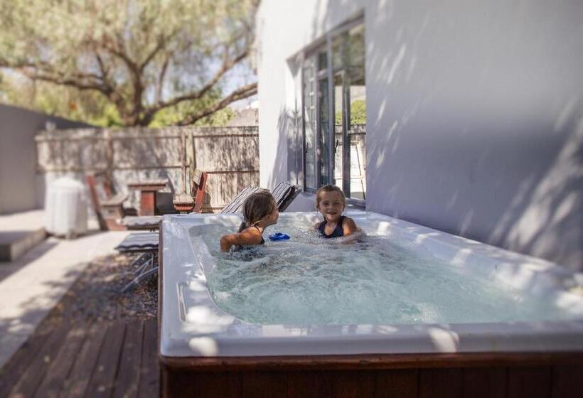 Chapman S Peak Bed And Breakfast