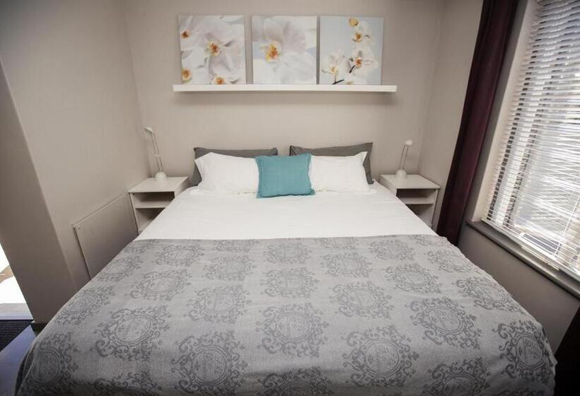 Chapman S Peak Bed And Breakfast