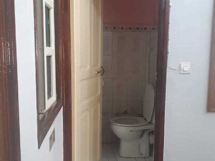 Отель Hôtel Des Touristes