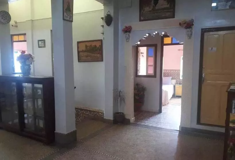 هتل Hôtel Des Touristes