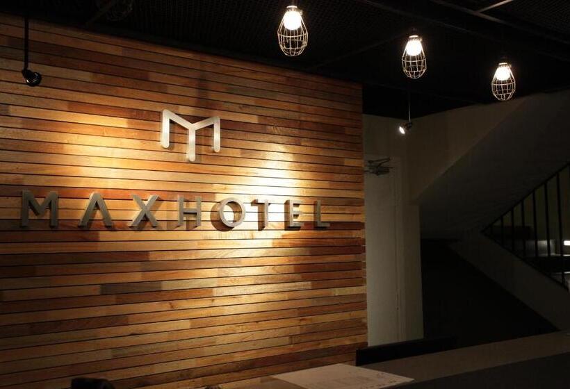 Max Hotel Subang Jaya