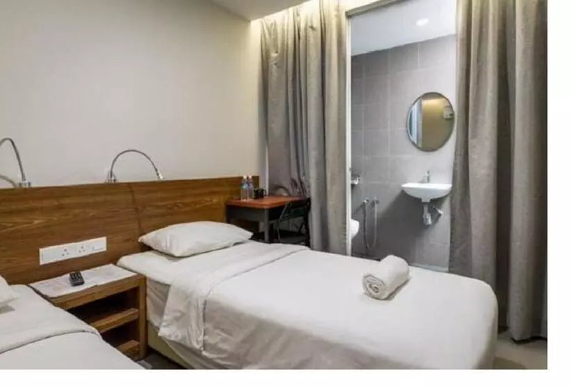 Max Hotel Subang Jaya