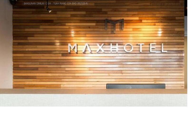 Max Hotel Subang Jaya