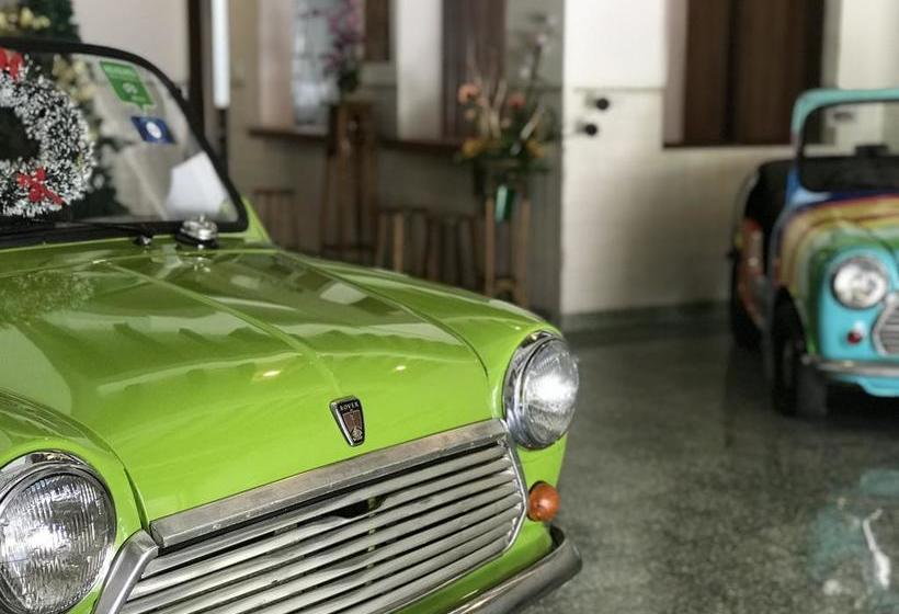 Отель Rangoon Residence