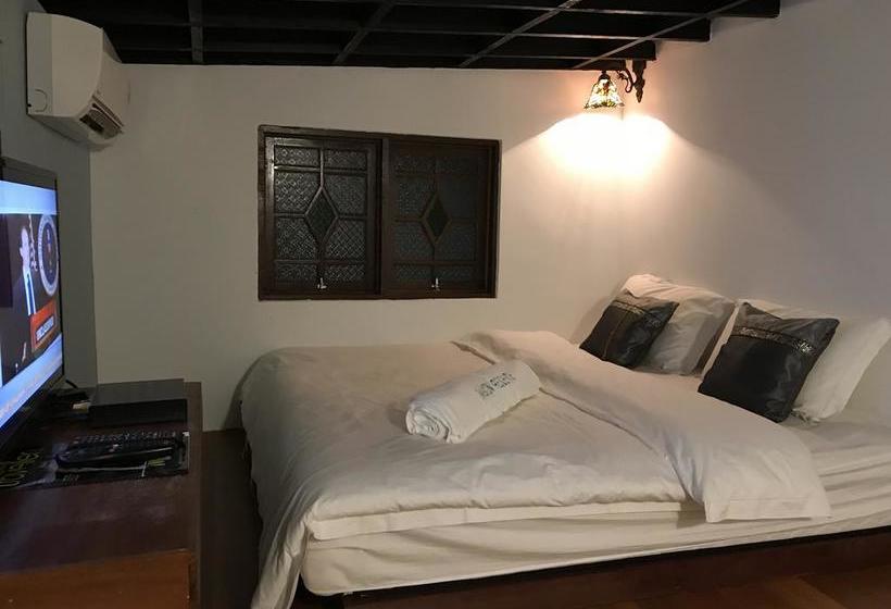 Отель Rangoon Residence