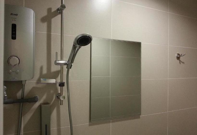 Hotel Strawberry Fields