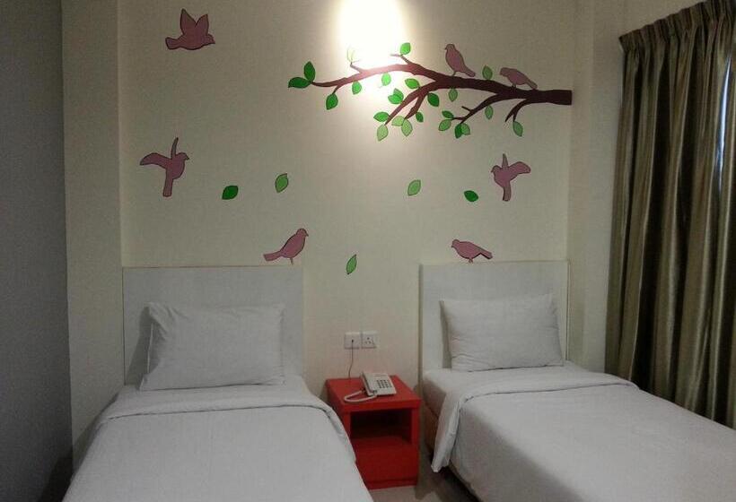 Hotel Strawberry Fields