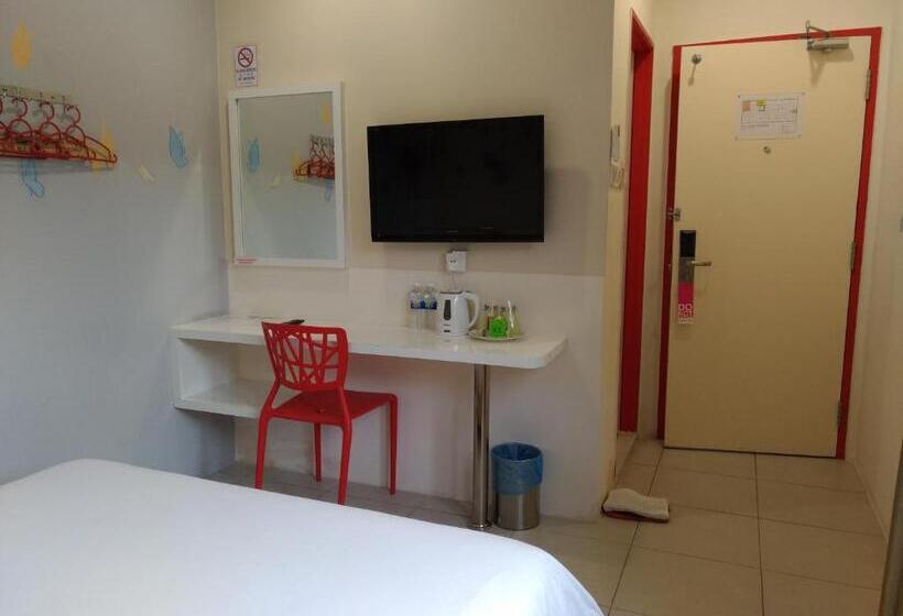 Hotel Strawberry Fields