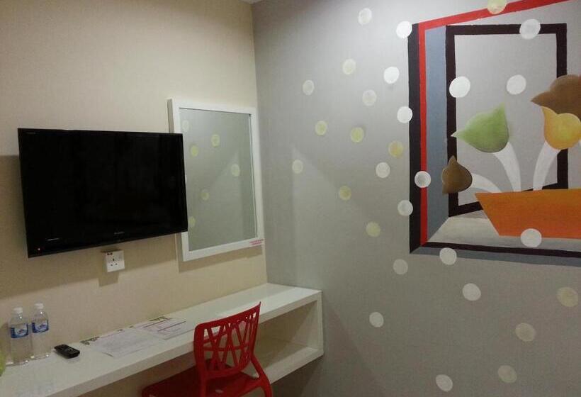 Hotel Strawberry Fields