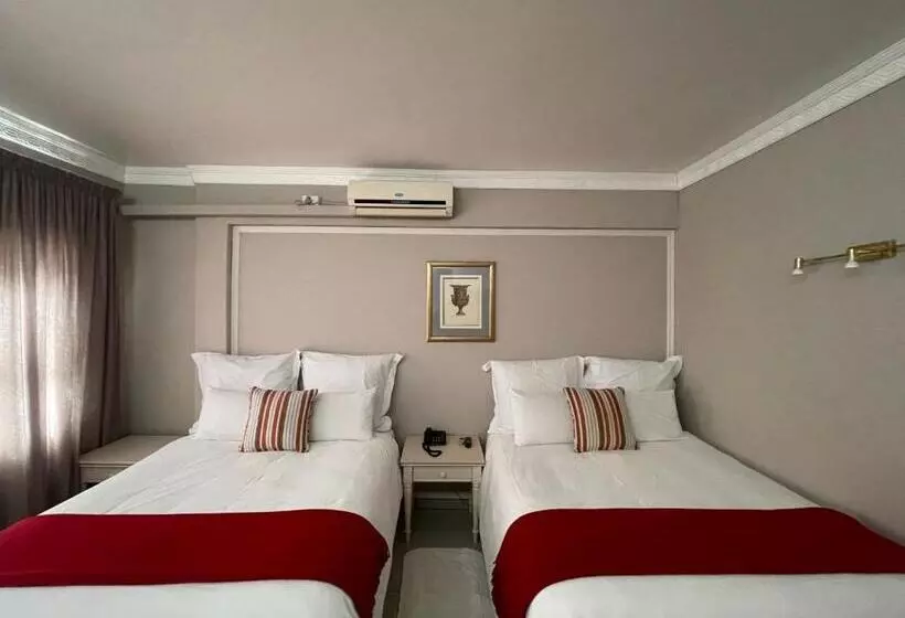 Ngwenya Hotel & Conference Centre