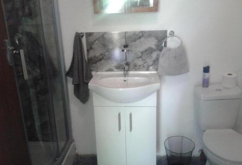 Reggies Bed & Breakfast