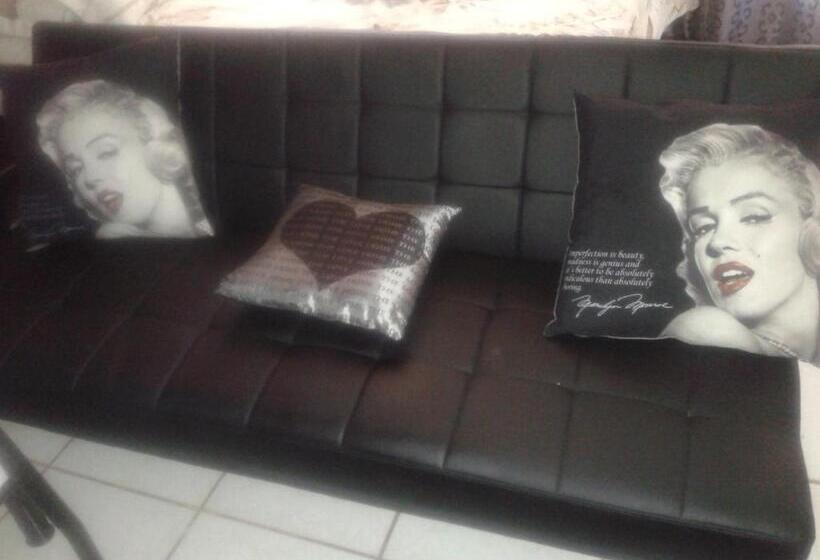 Reggies Bed & Breakfast