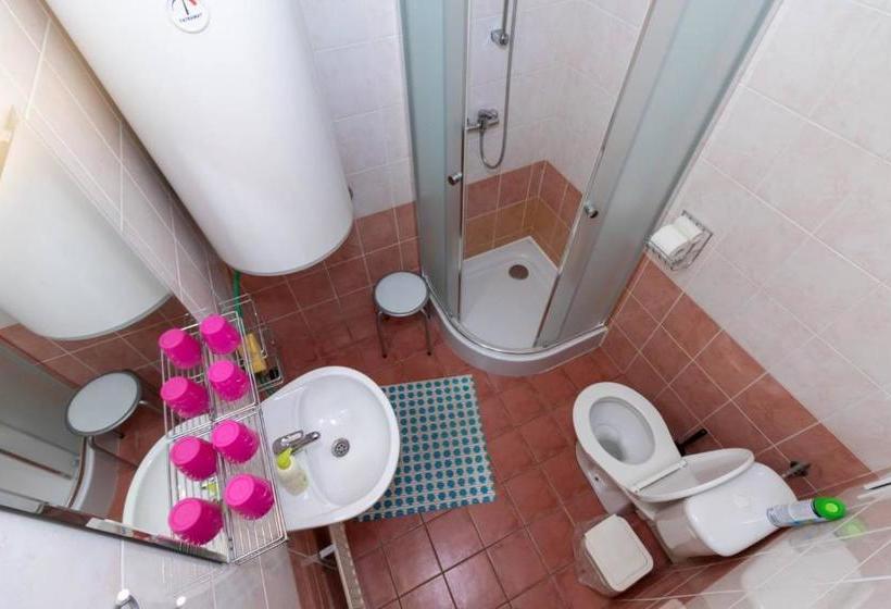 אתר נופש Family Apartments