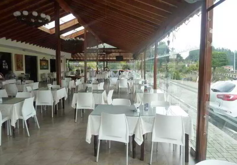 Hotelli Los Recuerdos