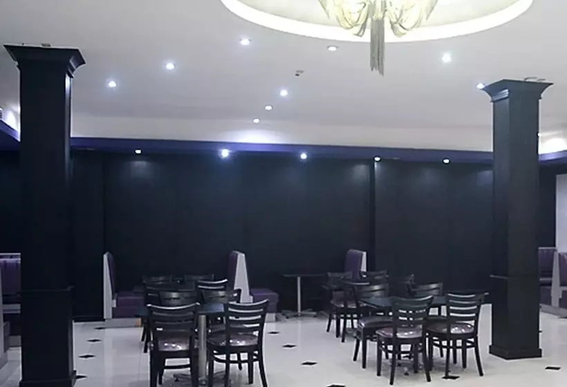 Hotelli Mirage Express