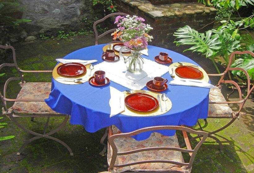 호텔 La Casona Breakfast & Wellness Center