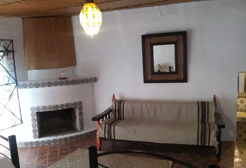 Hotelli La Casona Breakfast & Wellness Center