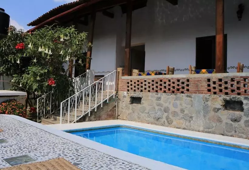 Hotelli La Casona Breakfast & Wellness Center