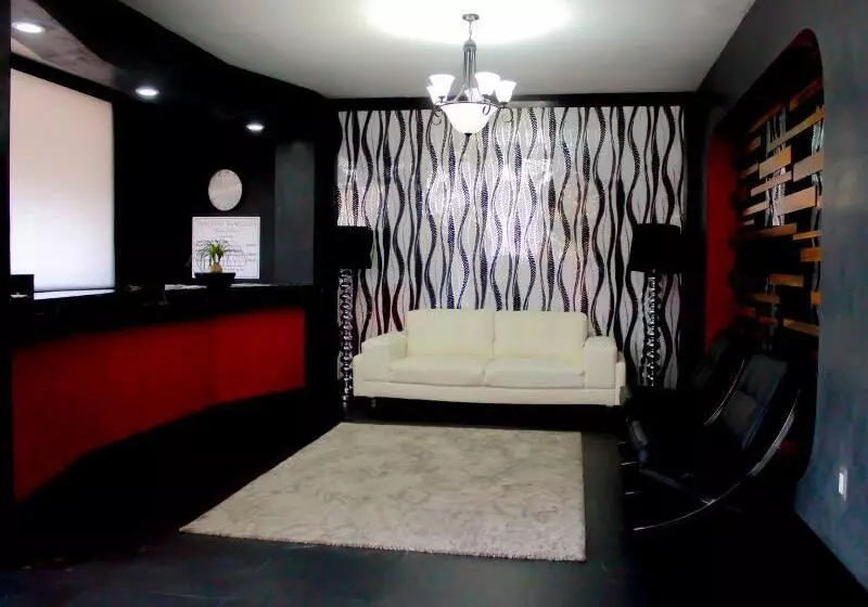 ホテル Doña Juana Cecilia Aeropuerto