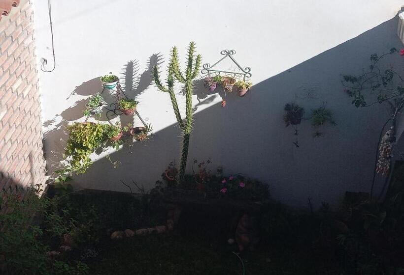 Hotel Hostal Amancay