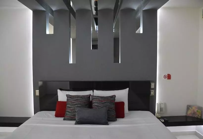 Auto Hotel Mediterráneo