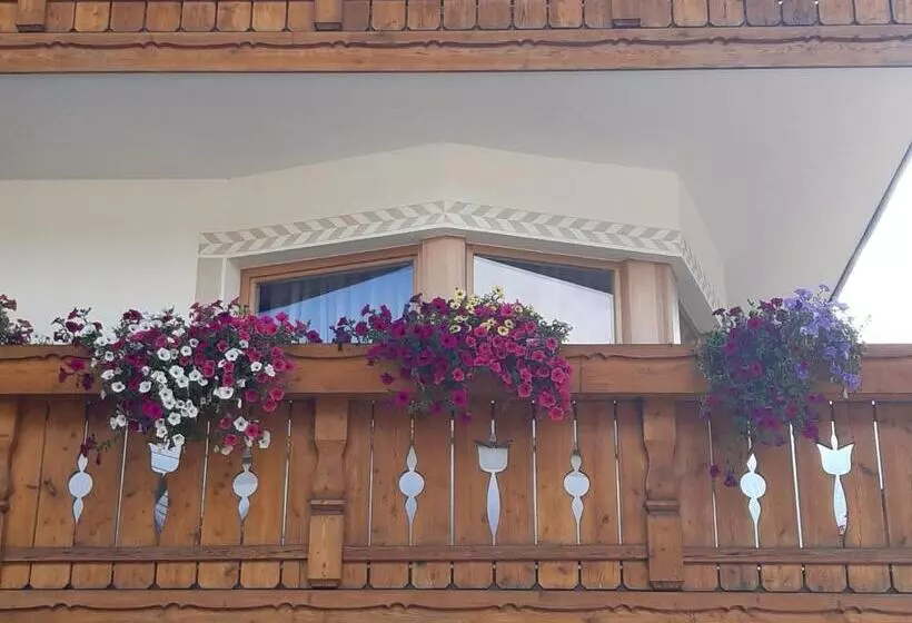 هتل Garni Franca B&b
