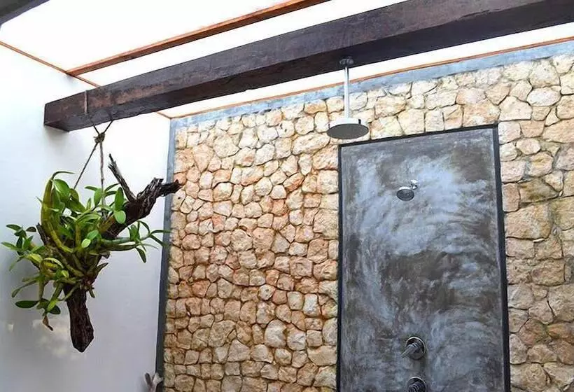 هتل Aqua Viva Tulum