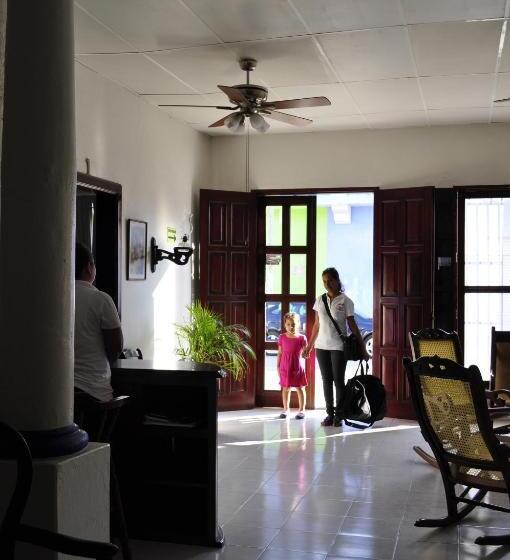 Отель Casa Blanca By Rotamundos