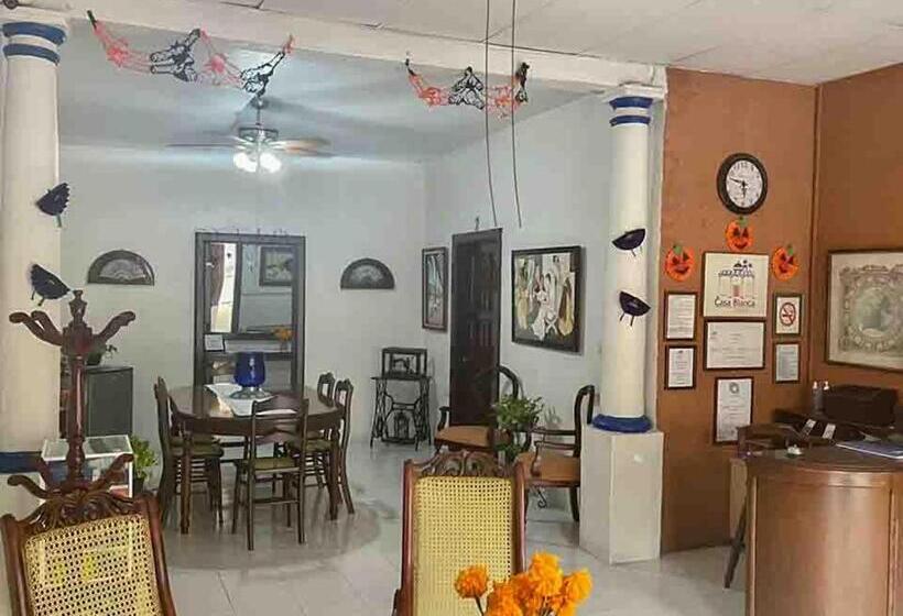 Отель Casa Blanca By Rotamundos