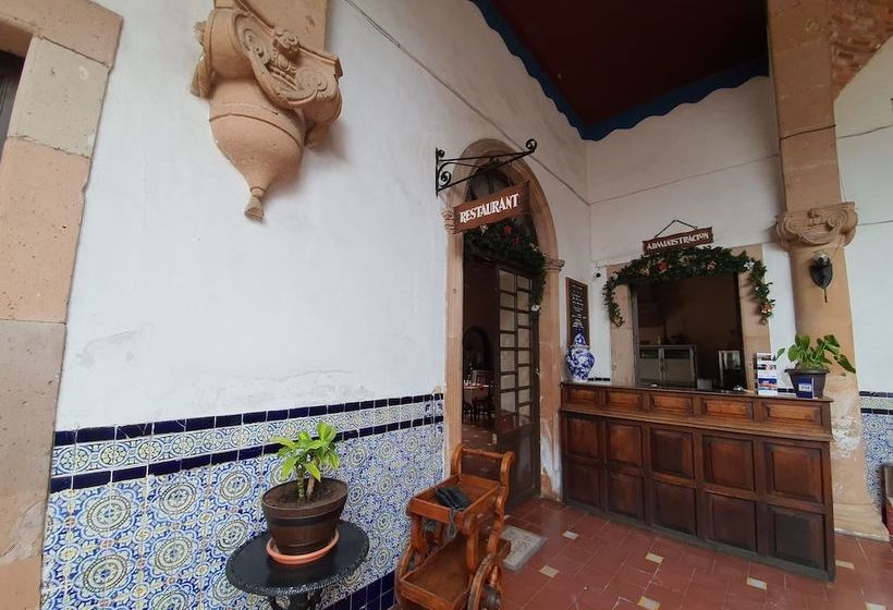 בית מלון כפרי Colonial Restaurante & Bar