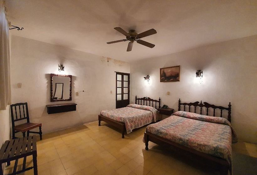 בית מלון כפרי Colonial Restaurante & Bar