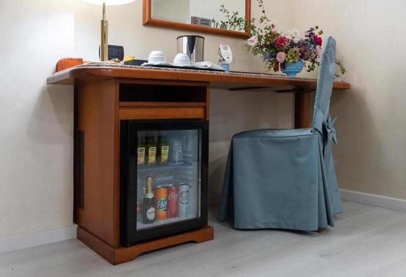 Edra Palace Hotel & Ristorante