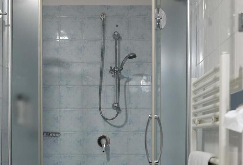 Edra Palace Hotel & Ristorante