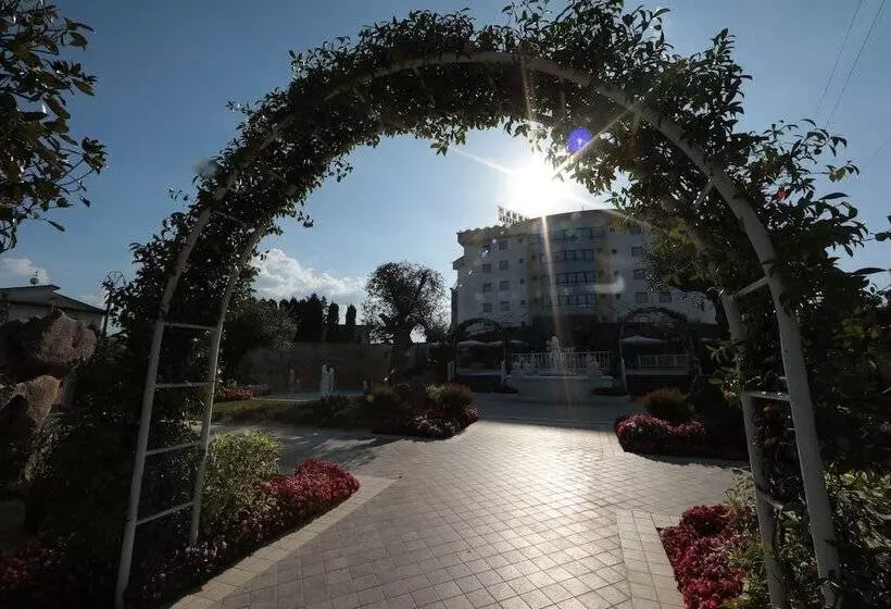 Edra Palace Hotel & Ristorante