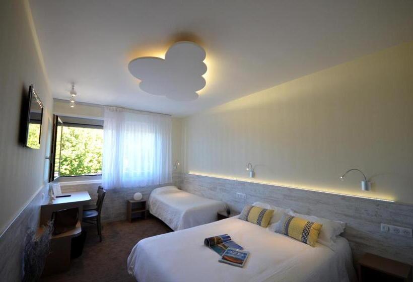 호텔 Hôtel Poste Et Champanne