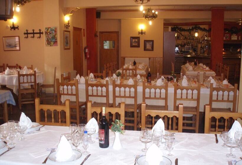 酒店 Mesón El Castillo