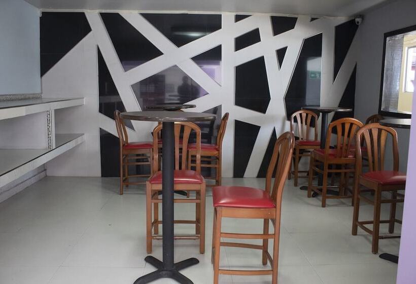 酒店 Plaza Hermosa