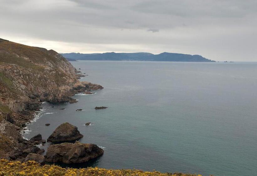 Отель Porto Do Barqueiro