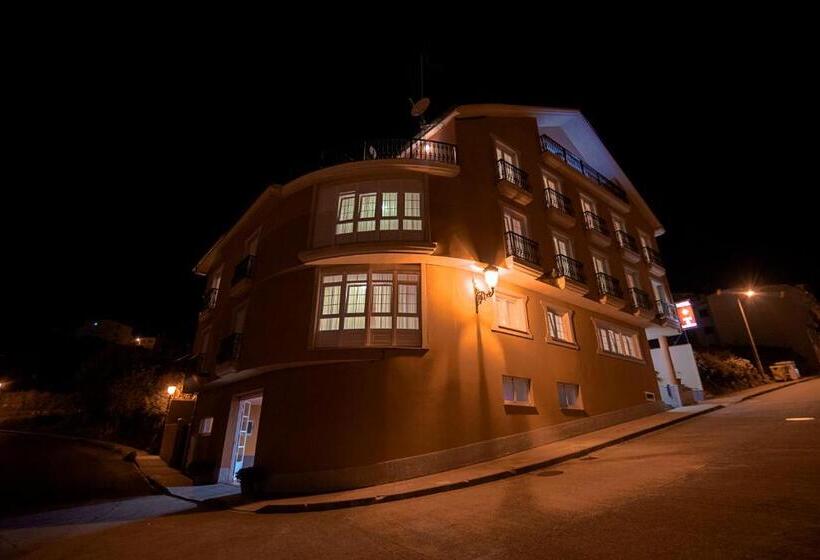 Отель Porto Do Barqueiro