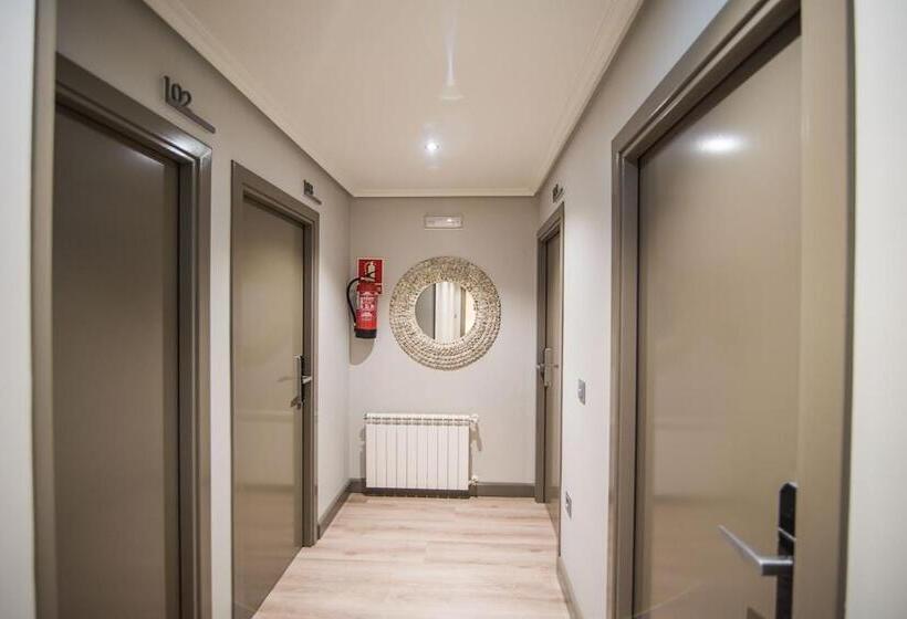 Отель Porto Do Barqueiro