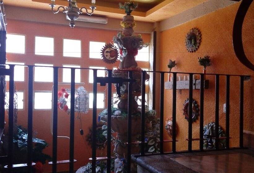 ホテル Real Azteca