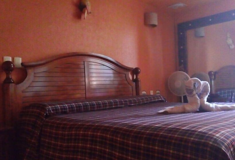 ホテル Real Azteca