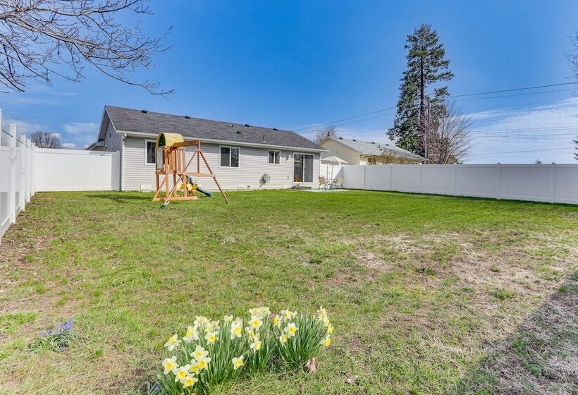 Charming Home W/ Patio: 3 Mi To Hayden Lake!